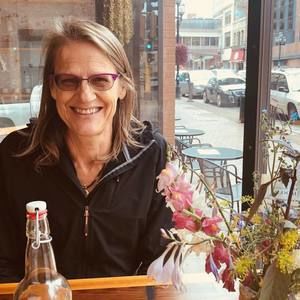 Meet your Posher, Deb